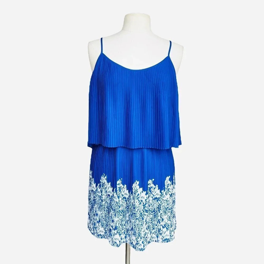 DEVLIN Women’s Size M Blue White Paisley Overlay Straps Short Sleeve Dress